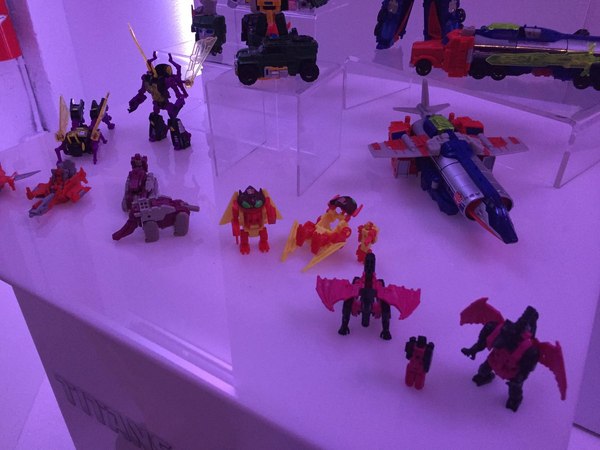 NYCC 2016   First Look At Sixshot, Broadside, Sky Shadow, Perceptor, And More Transformers  (118 of 137)